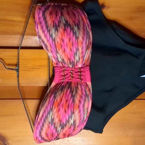 CUPSHE* high waisted high cut scalloped edge bathing suit bottom . Bandeau top - Picture 7 of 10